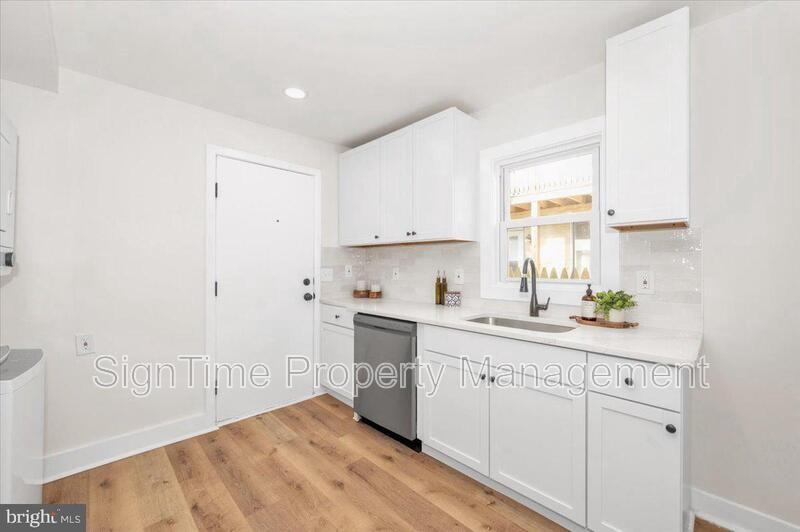 138 E South St - Photo 2 of 27