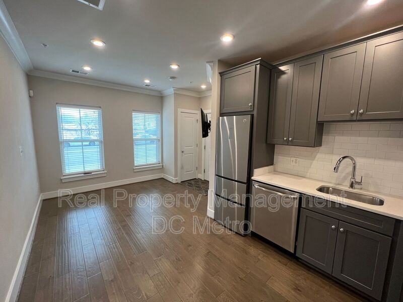 7205 Georgia Ave Nw #A - Photo 5 of 15