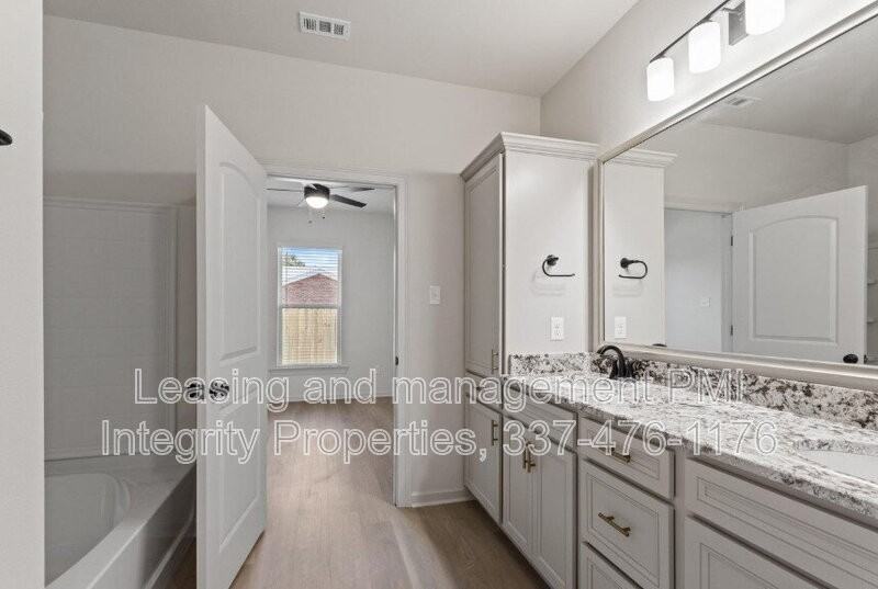 105 Foster Grove Dr - Photo 7 of 18