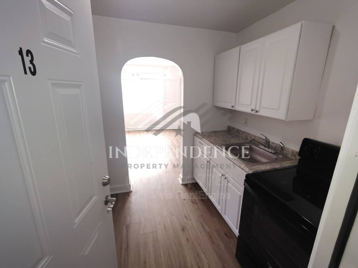 408 N Wayne St #13 - Photo 7 of 10