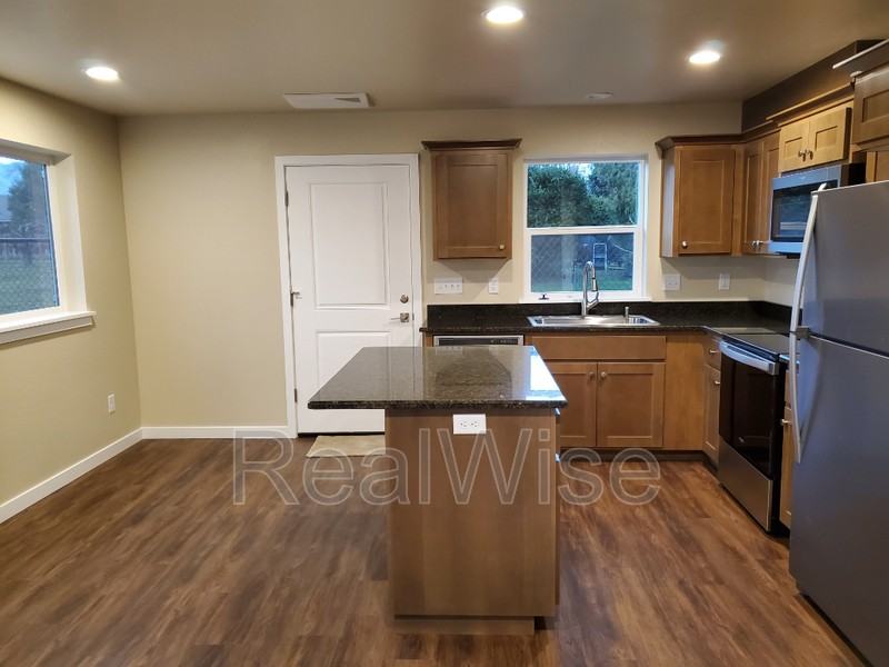 228 Cheryl Ln #17 - Photo 3 of 16