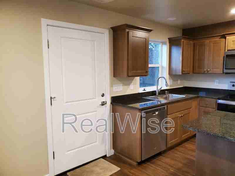 228 Cheryl Ln #17 - Photo 5 of 16