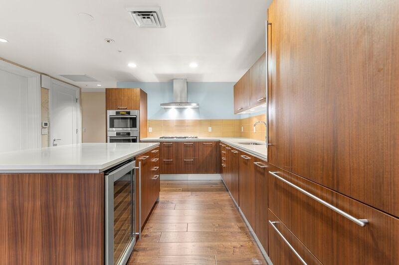 311 Nw 12th Ave #204 - Photo 4 of 22