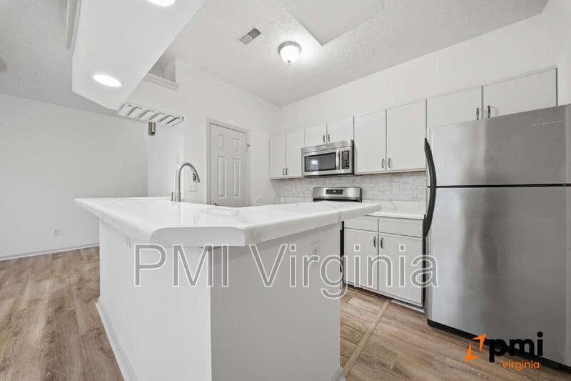 3209 Jade Ct #104 - Photo 3 of 33