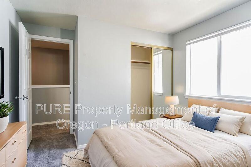 12247 Se Steele St - Photo 3 of 22