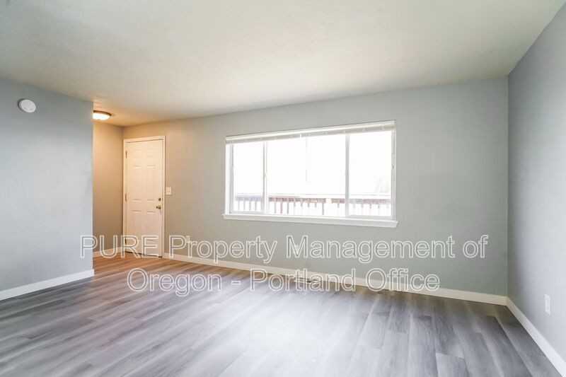 12247 Se Steele St - Photo 7 of 22