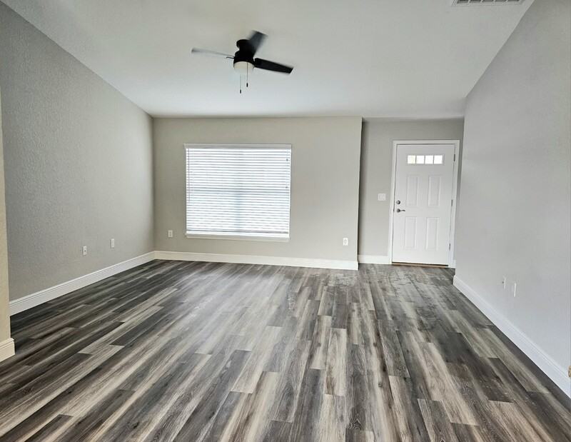 27 Pine Run Ter - Photo 2 of 17