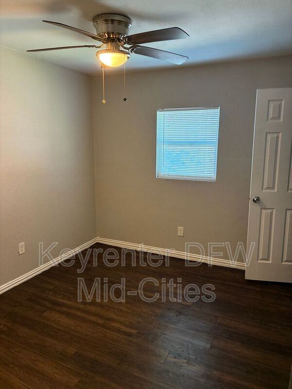 2735 Purington Avenue Fort Worth #202 - Photo 7 of 12