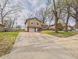 featured image of 4834 Evanston Ave