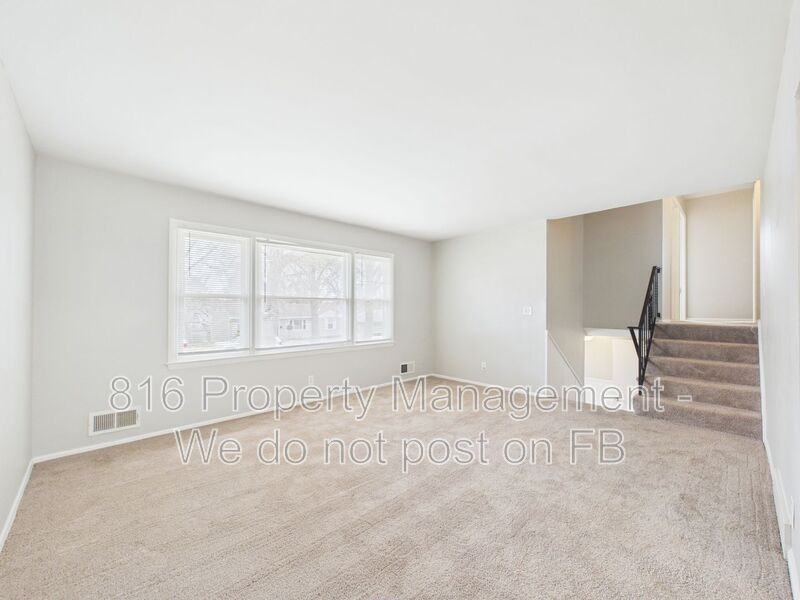 4834 Evanston Ave - Photo 5 of 31