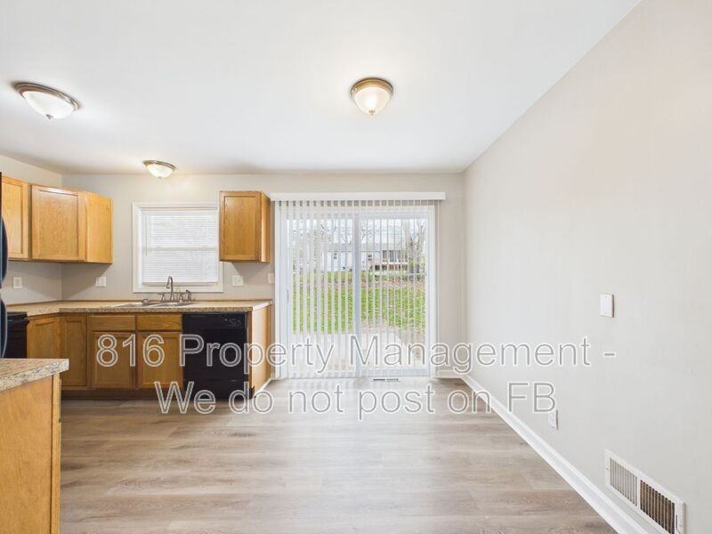 4834 Evanston Ave - Photo 6 of 31