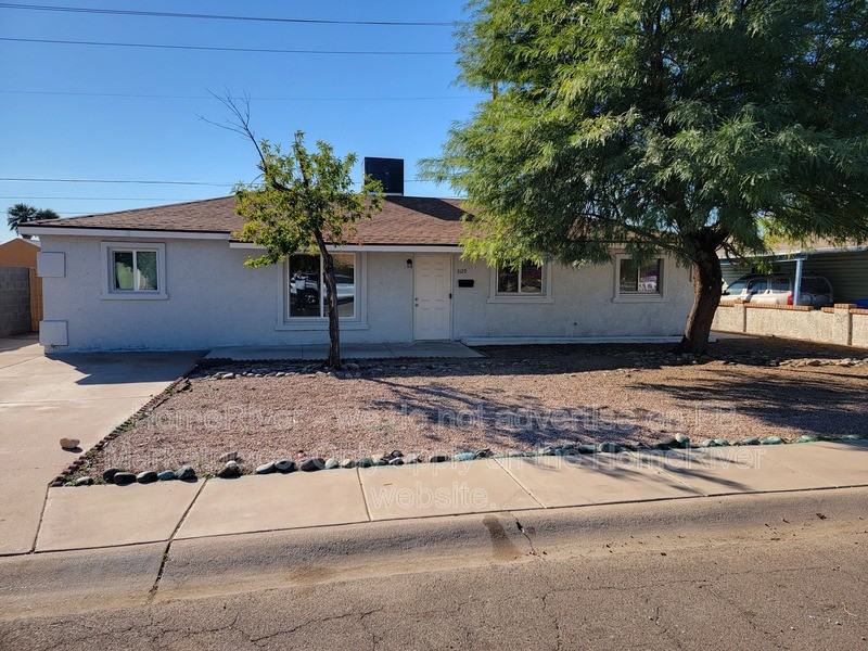 3129 W Montebello Ave - Photo 2 of 26