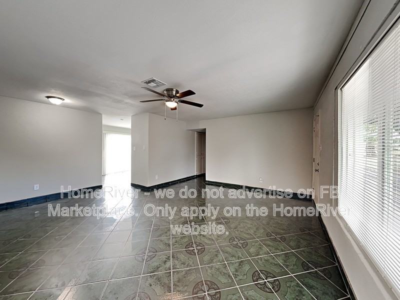 3129 W Montebello Ave - Photo 6 of 26