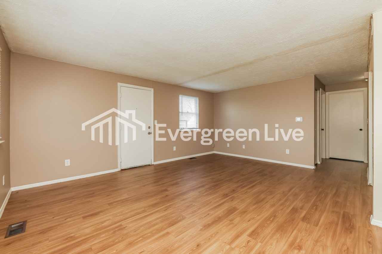 8101 Mount Washington Dr - Photo 3 of 15