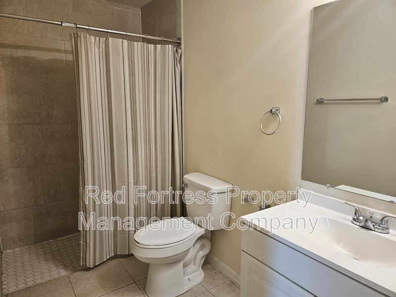 542 Se 6th Pl - Photo 7 of 12