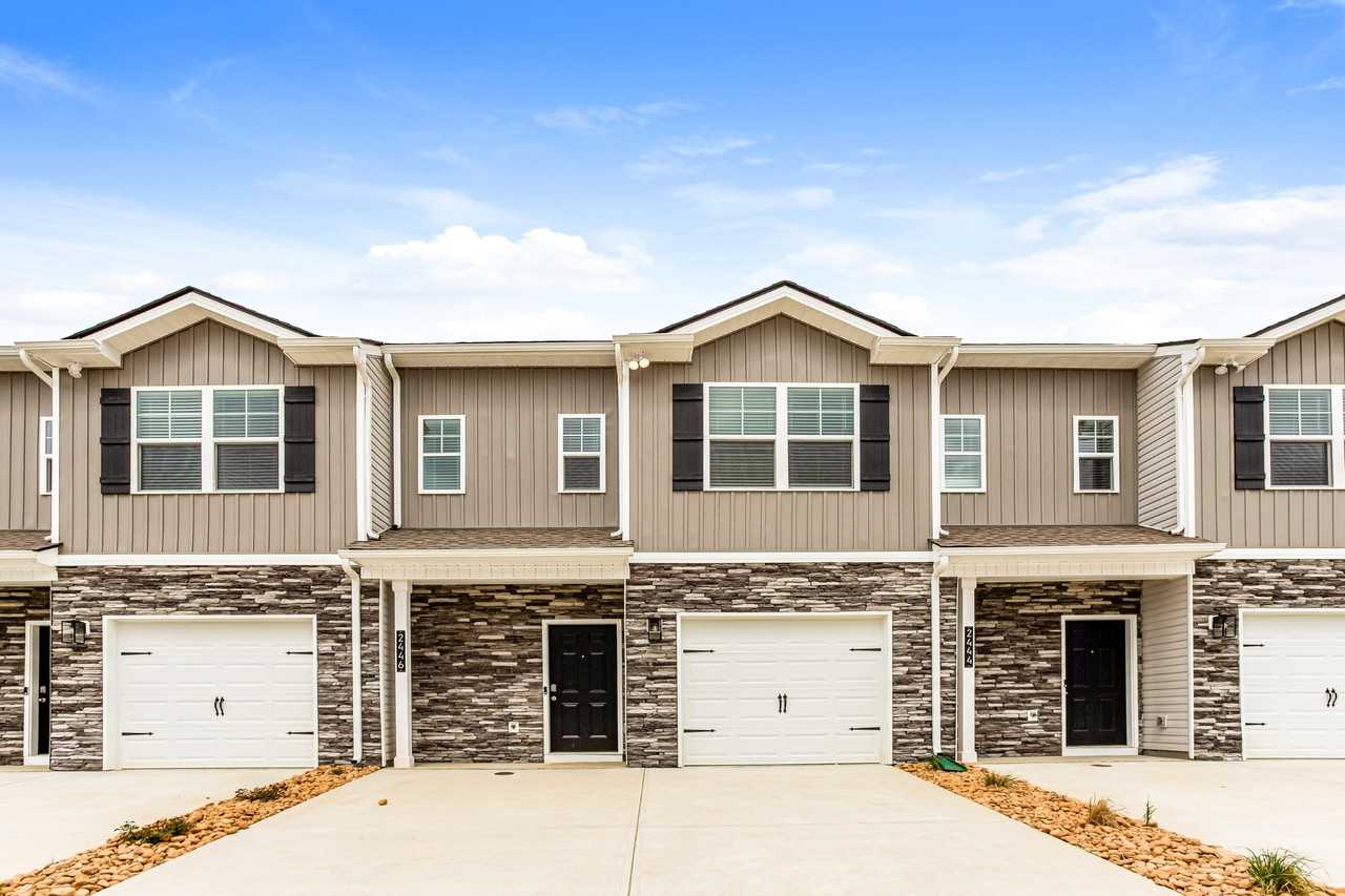 2446 Legg Crk Ln - Photo 6 of 17