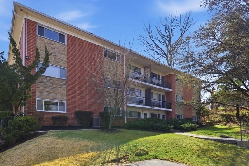 521 Epsom Rd - Photo 2 of 20