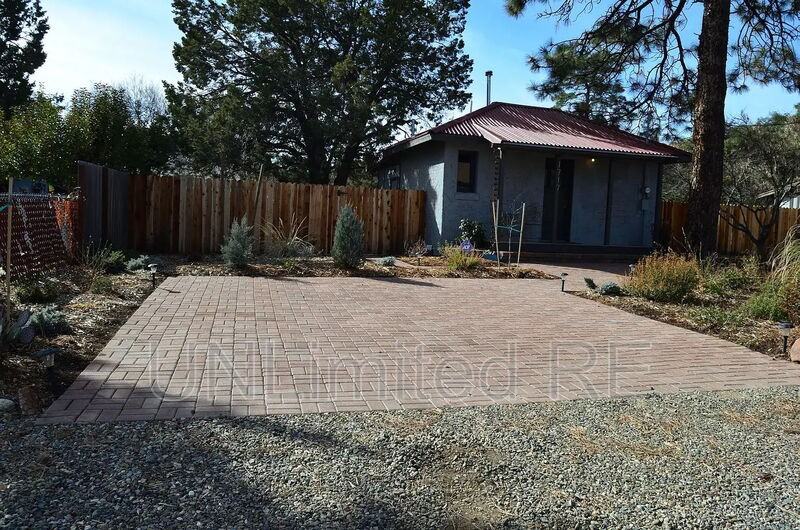 1717 Cottonwood Ave - Photo 7 of 20