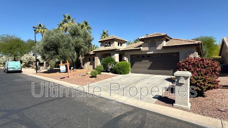 16072 W Monterey Way - Photo 2 of 13