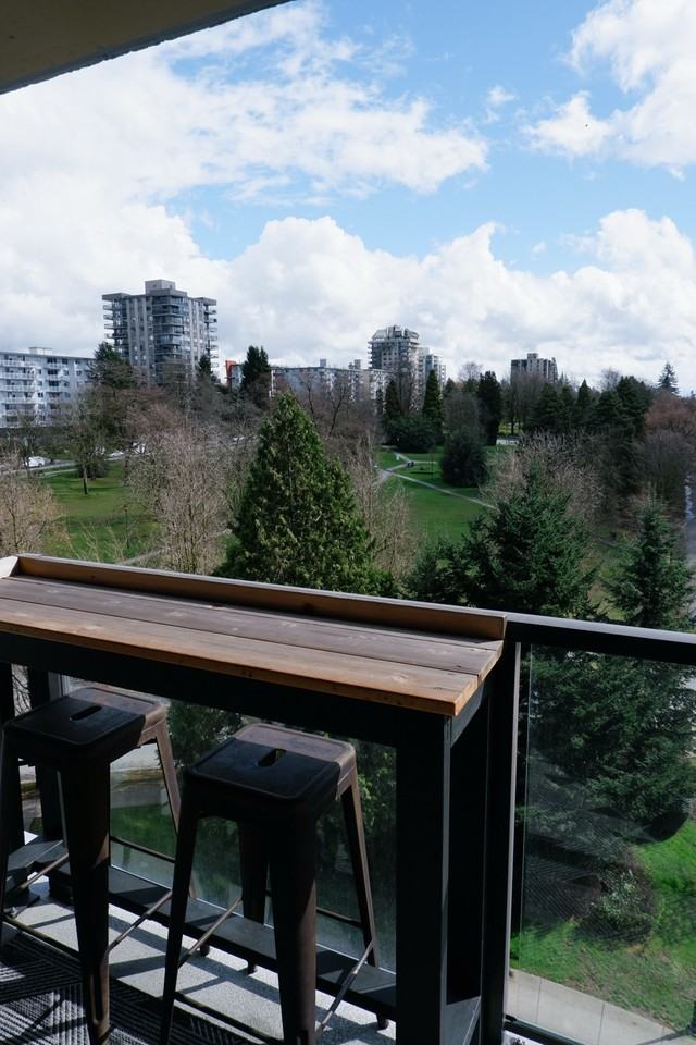 683 Victoria Pk W - Photo 7 of 15