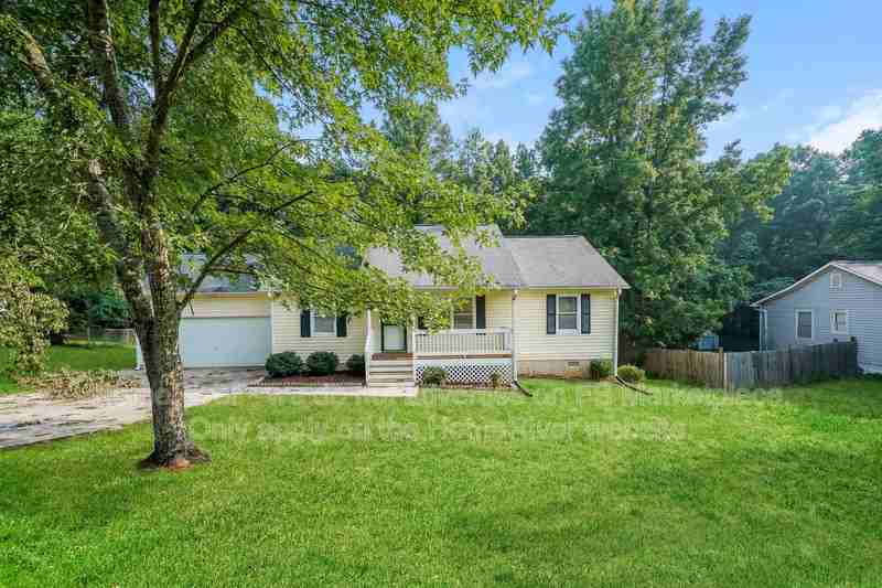 368 Wesley Mill Pl - Photo 3 of 21