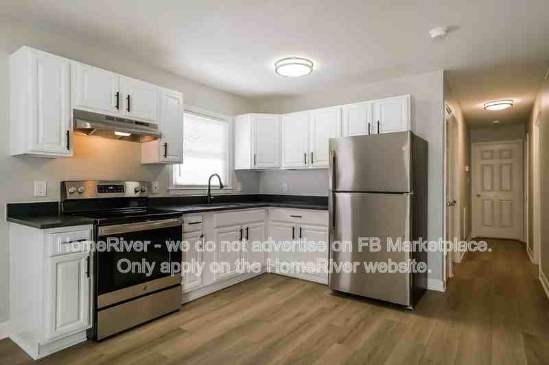 2408 Hart St - Photo 4 of 21