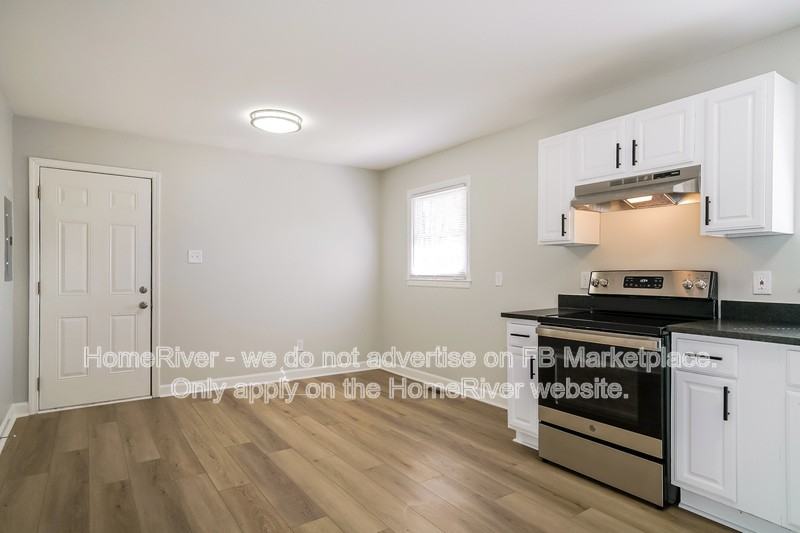 2408 Hart St - Photo 5 of 21