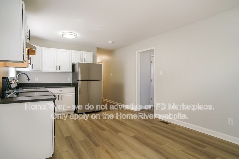 2408 Hart St - Photo 6 of 21