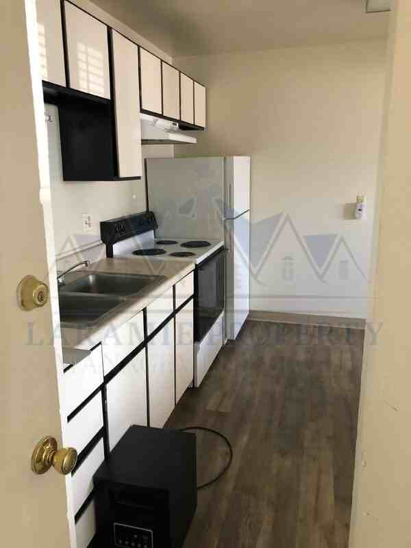 2310 E Garfield St #A15 - Photo 2 of 7