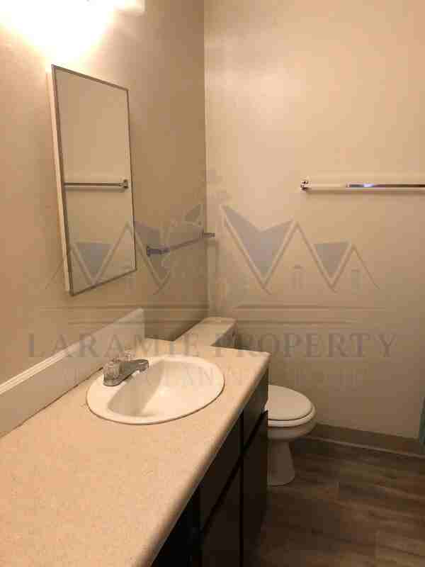 2310 E Garfield St #A15 - Photo 3 of 7