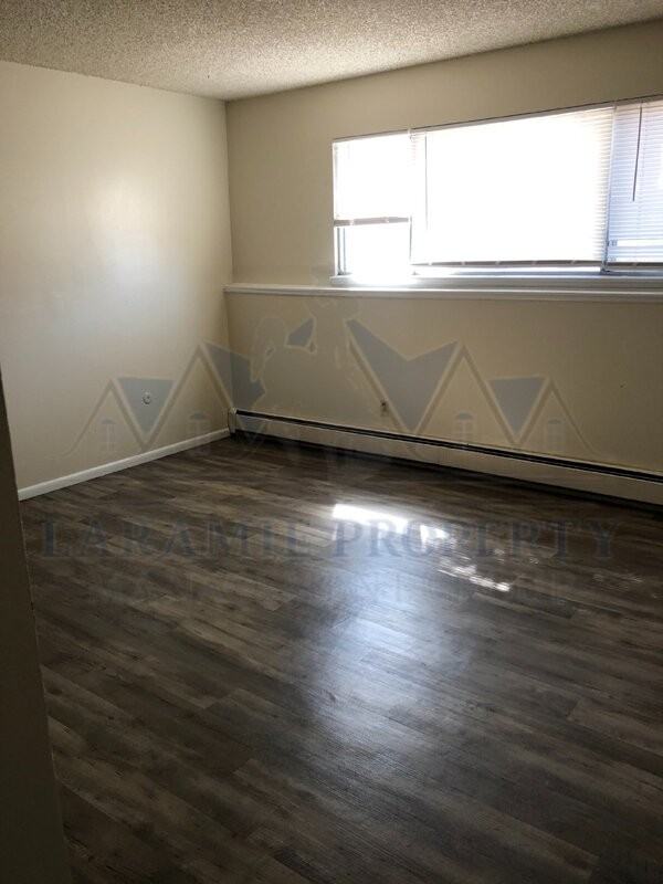 2310 E Garfield St #A15 - Photo 5 of 7