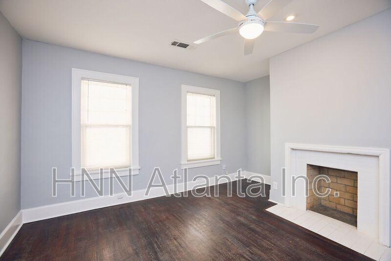 887 Myrtle St Ne #5 - Photo 5 of 12