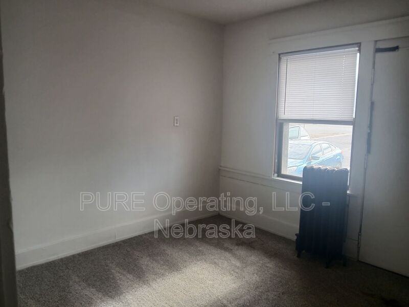 120 N 6th St #6 - Photo 4 of 14