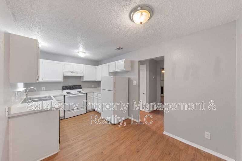 5829 Shadydell Dr - Photo 5 of 15