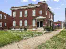 3280 Gravois Ave - Photo 1 of 1