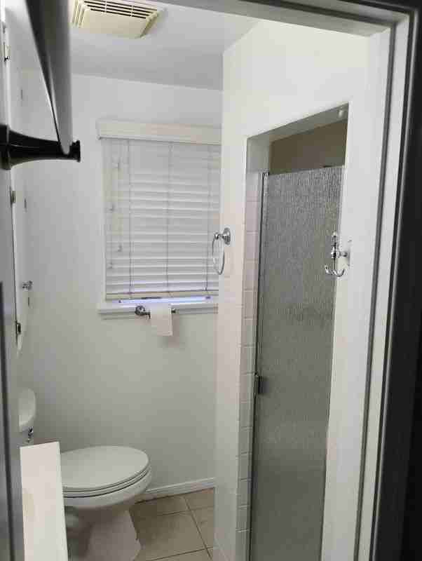 664 W 3rd St ##A - Photo 6 of 15