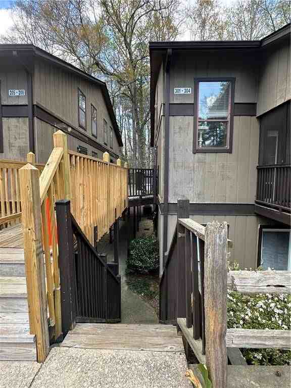 303 River Run Dr - Photo 6 of 36