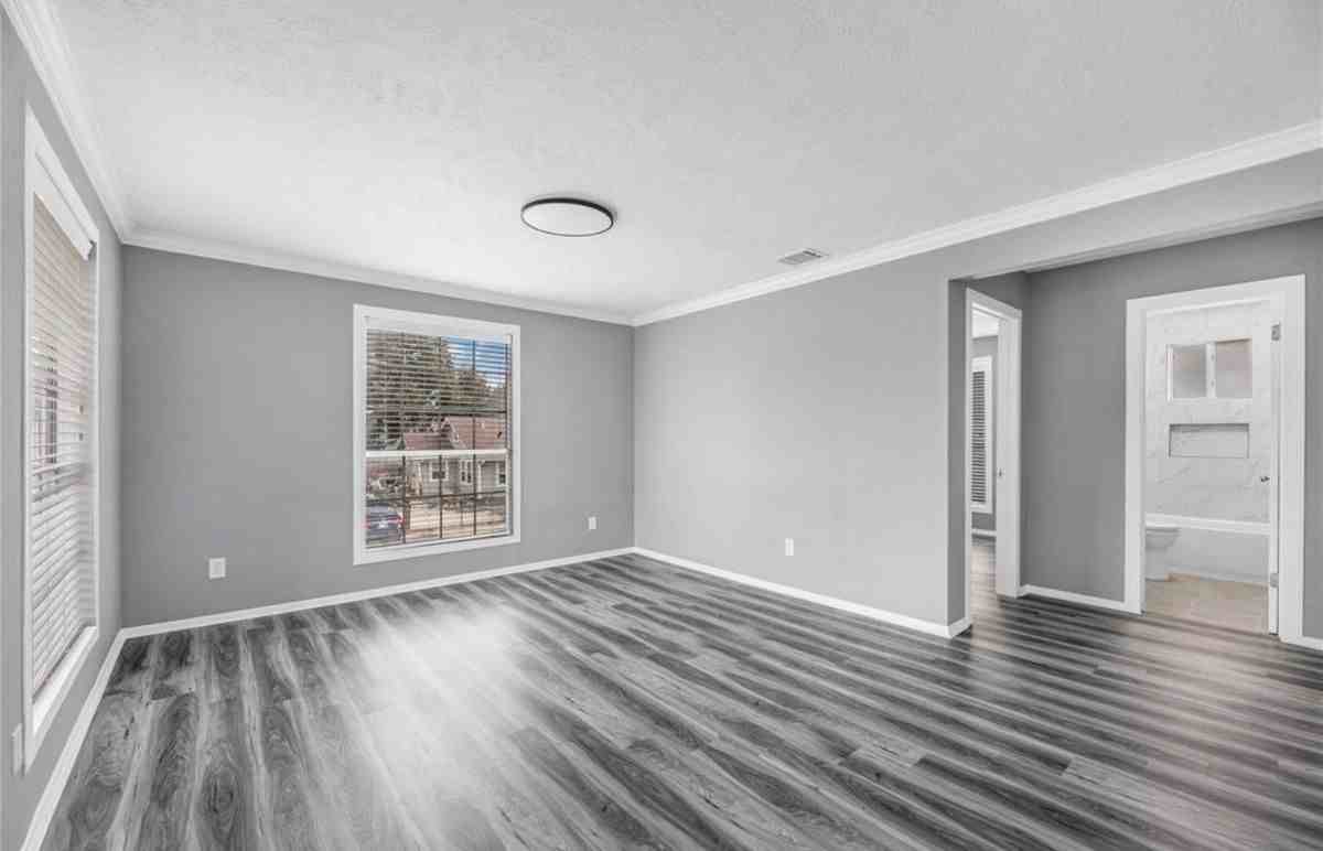 502 Frawley St ##2 - Photo 3 of 12