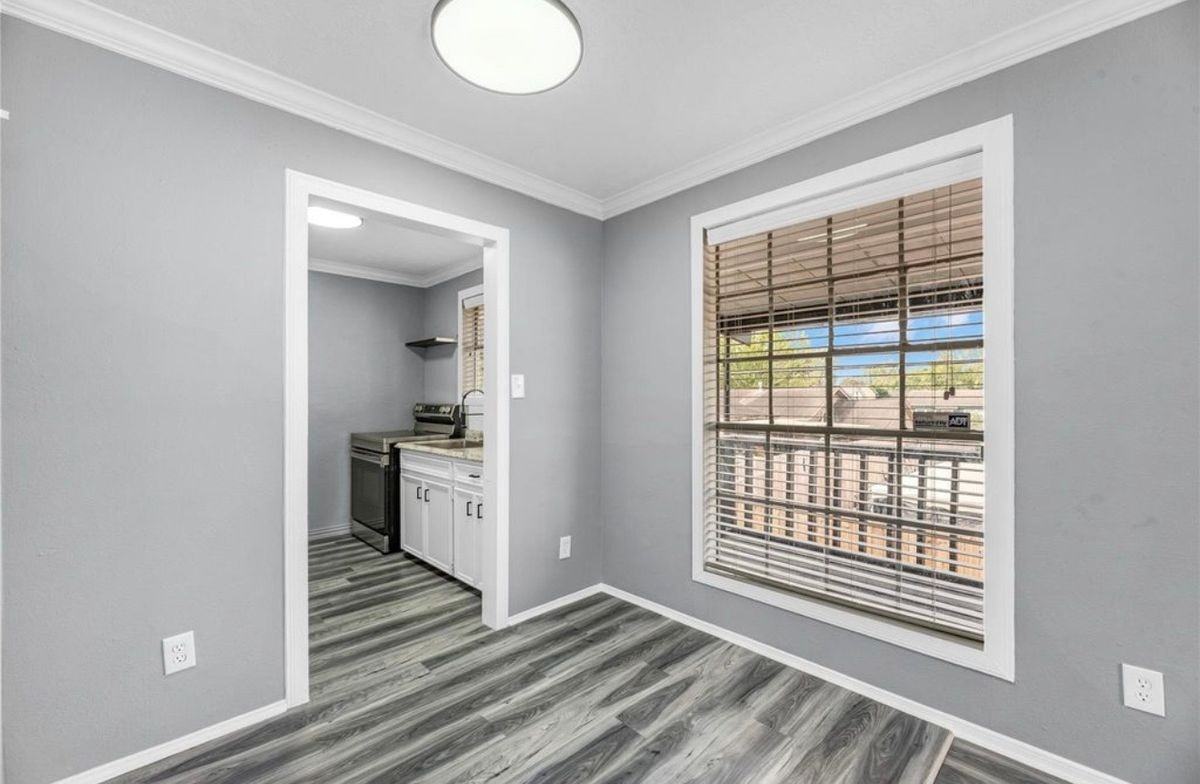 502 Frawley St ##2 - Photo 5 of 12