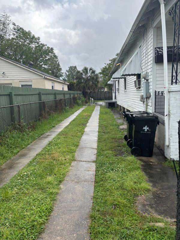 2844 Hiawatha St - Photo 3 of 11