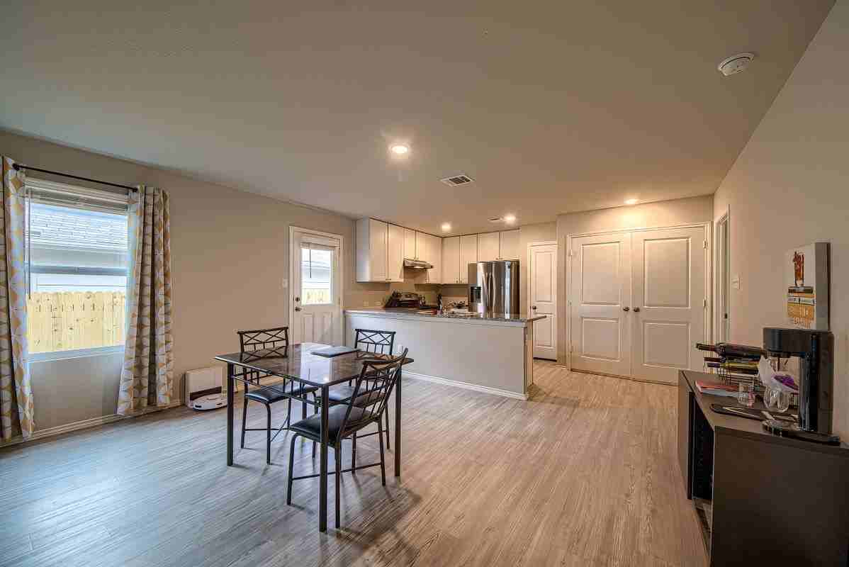 14014 Homestead Way - Photo 4 of 27