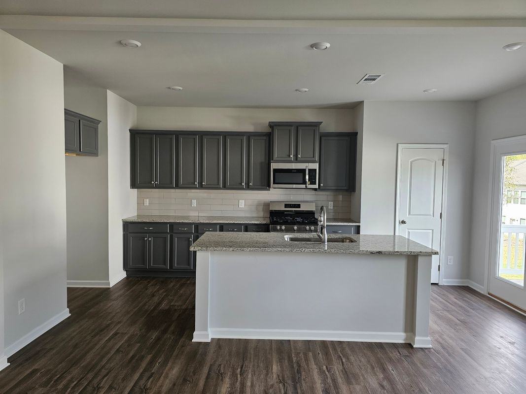 53 Windover Way - Photo 3 of 31