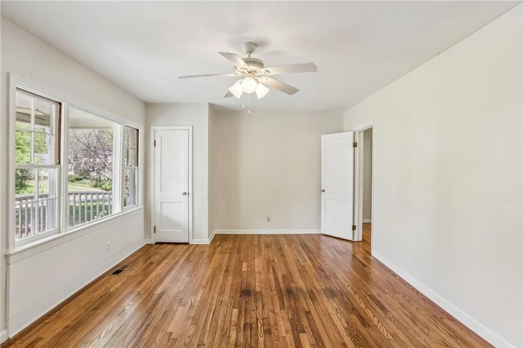 1304 Conway Rd - Photo 5 of 26