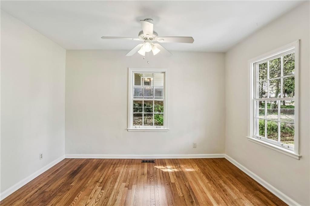 1304 Conway Rd - Photo 7 of 26