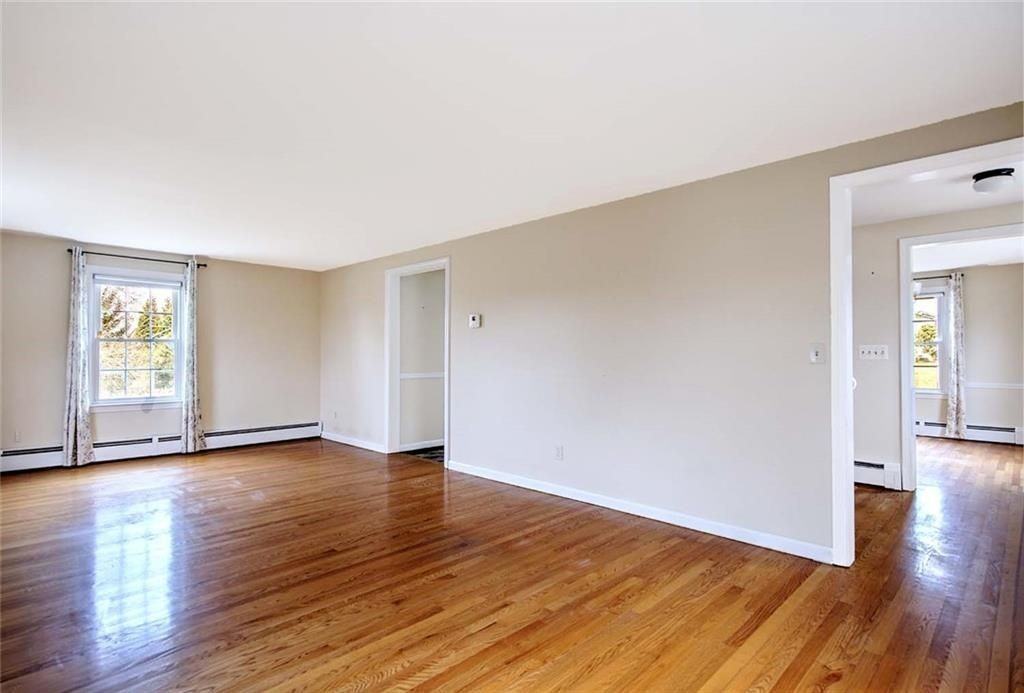 12 Whalen Dr - Photo 5 of 32