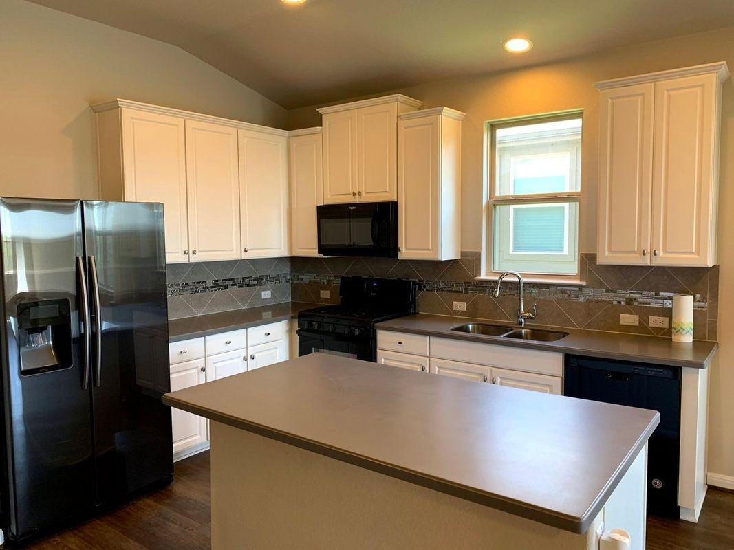 805 Melda St - Photo 3 of 3