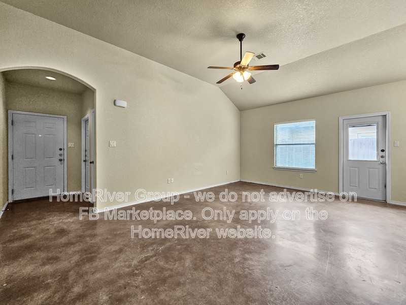 2564 Pahmeyer Rd - Photo 4 of 17