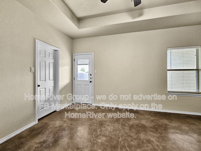 2564 Pahmeyer Rd - Photo 7 of 17