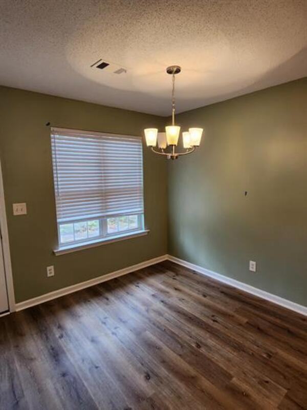 404 Dunmurry Pl - Photo 2 of 11