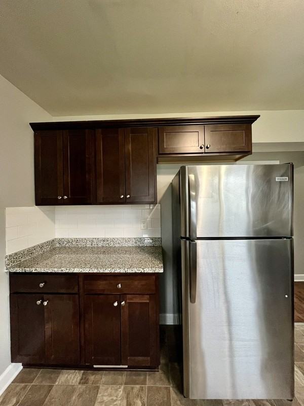 4656 Detroit St - Photo 5 of 14